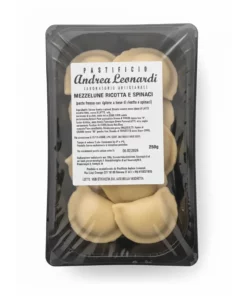 прясна паста mezzelune ricotta e spinaci